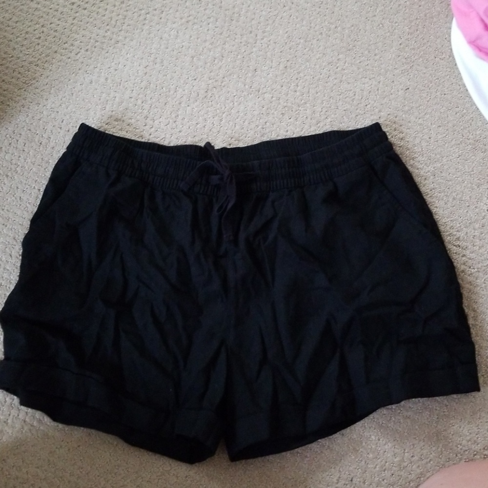 Linen Black Shorts